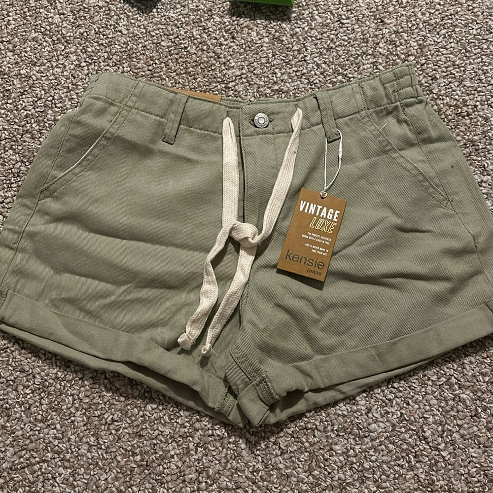 Kensie Shorts